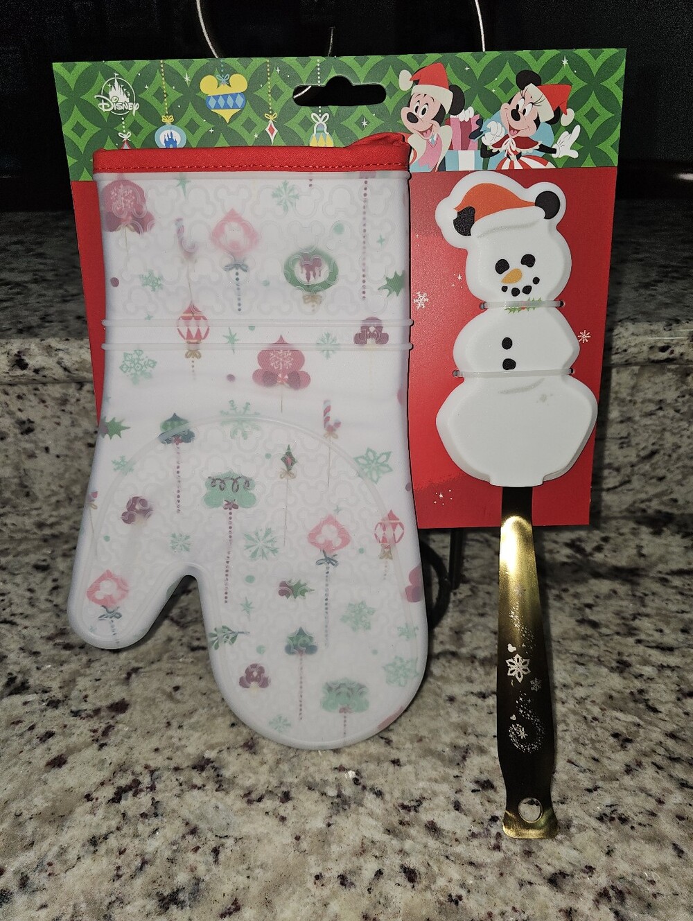 Disney Parks Christmas Silicone Oven Mitt & Mickey Snowman Spatula New